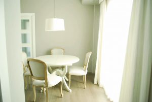 007se219_f silla roble tapizada 58x55x95h
