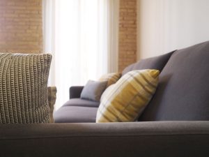 detalle tapicería sofa El Taller de Carola
